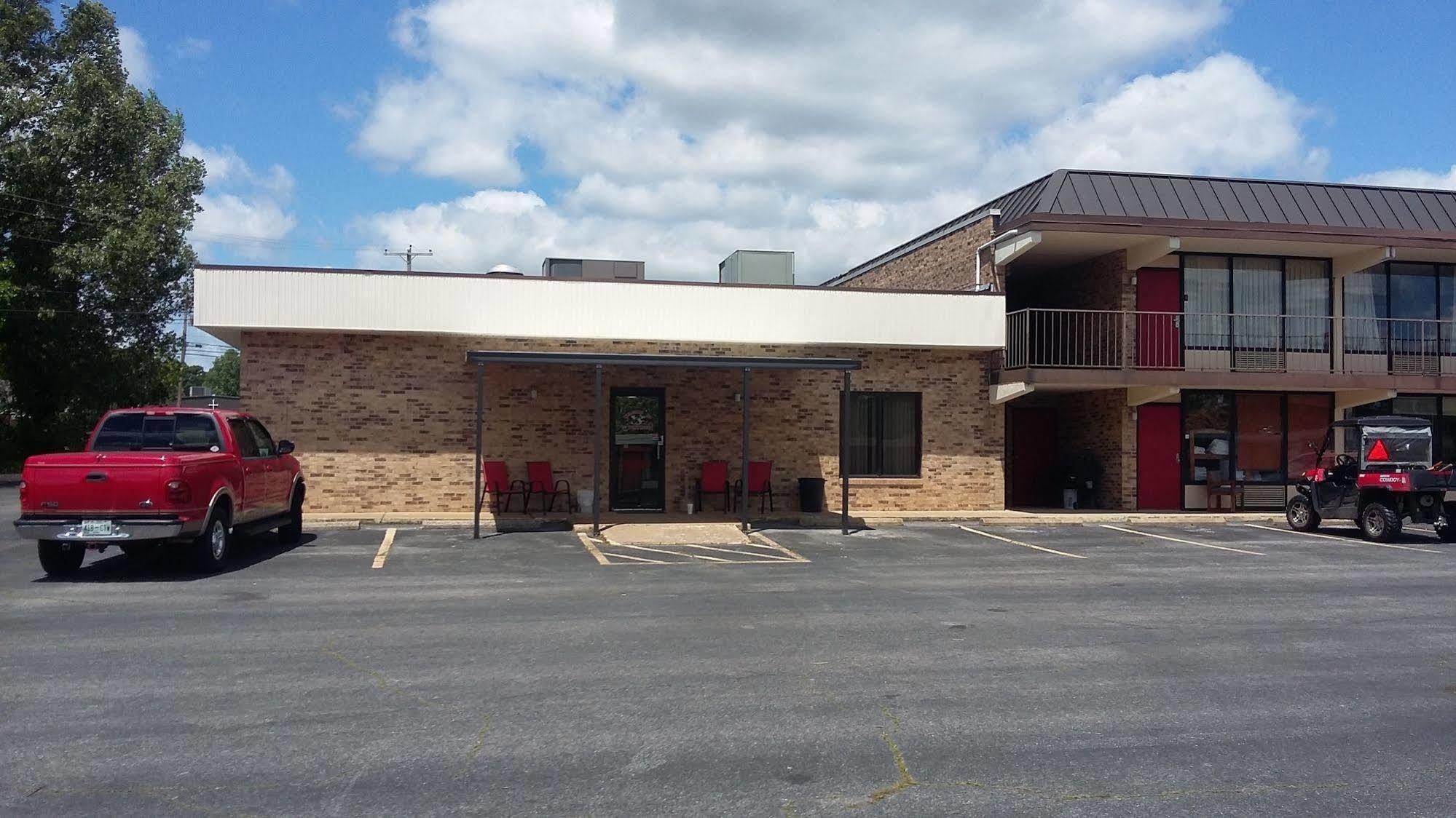 Paris Inn And Suites Exterior photo